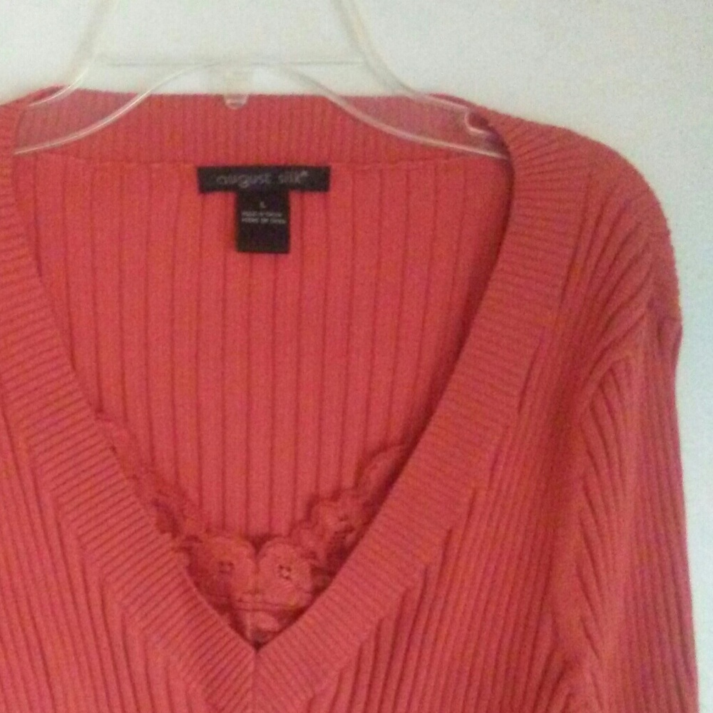 Sweaters - Picture 4 of 8